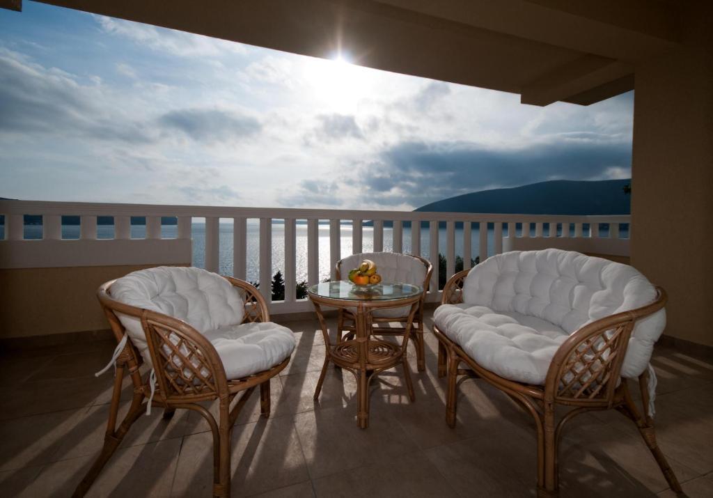 Villa Tenzera Herceg Novi Room photo